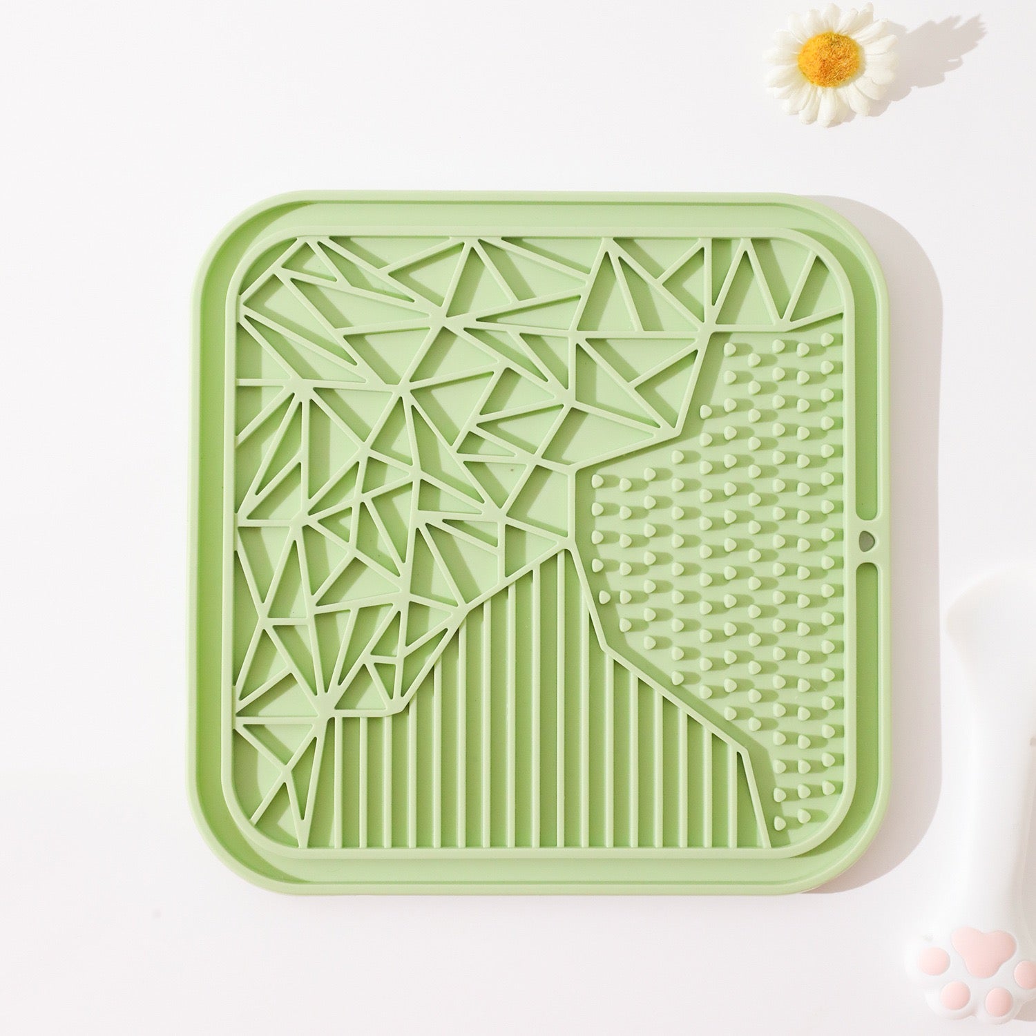 Silicone Lick Mat — Textured Slow-Feeding Tray with Strong Suction (Square, 20×20 cm)