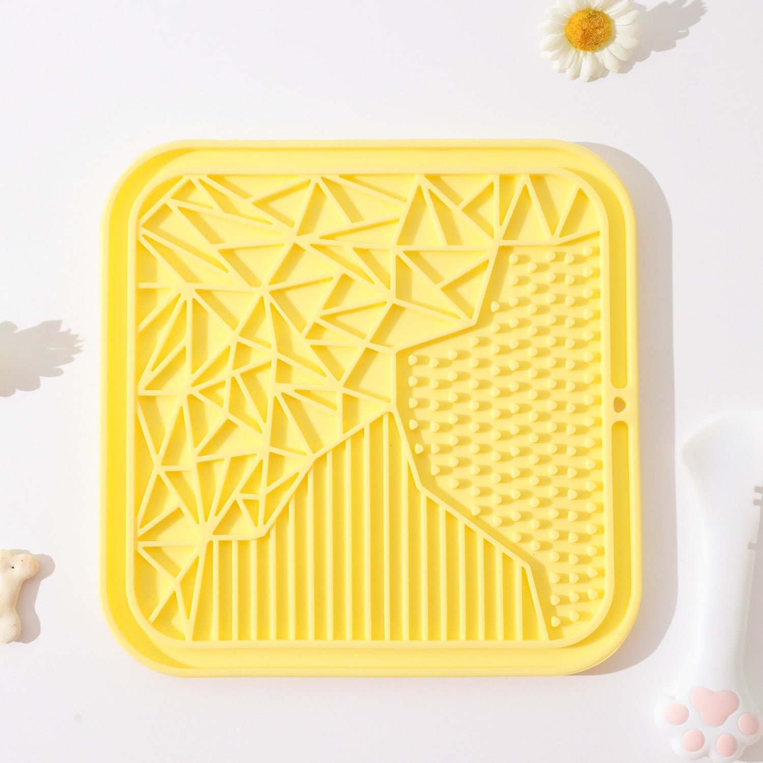 Silicone Lick Mat — Textured Slow-Feeding Tray with Strong Suction (Square, 20×20 cm)